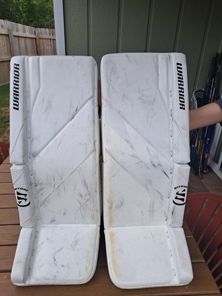 26"+1 Warrior Ritual G7 Goalie Leg Pads (Used)