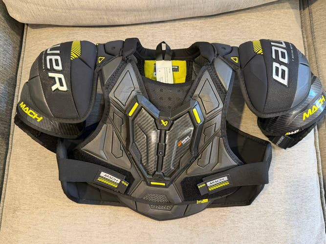 Medium Intermediate Bauer Supreme Mach Shoulder Pads (Used)