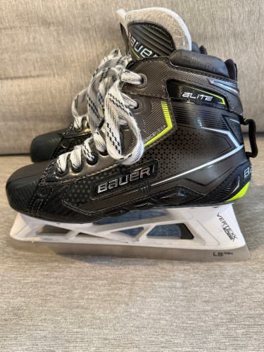 2021 Bauer Elite Hockey Goalie Skates Wide Width Size 5 Fit 3(Used)