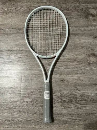 Wilson Shift 99 Pro V1 | Gripsize 4 1/2 | New