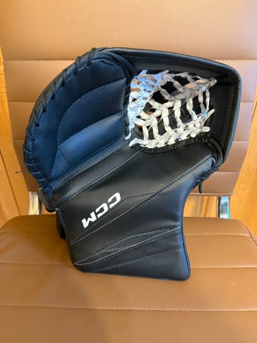 CCM Axis F5 Full Right (New)
