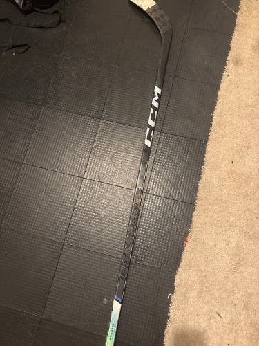 Intermediate CCM JetSpeed FT6 Pro Right Handed Hockey Stick P88 65 Flex (Used)