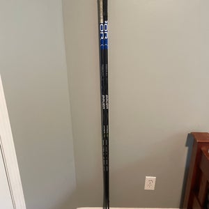 Senior Bauer Vapor Hyperlite Left Hand Hockey Stick Mid Pattern 77 Flex Pro Stock (Used)