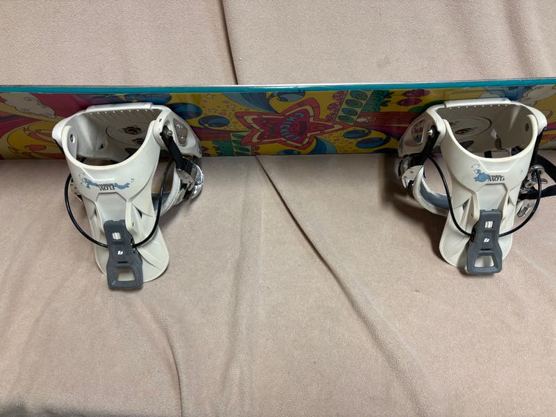 Burton Chicklet Snowboard With Bindings 130 cm (Used