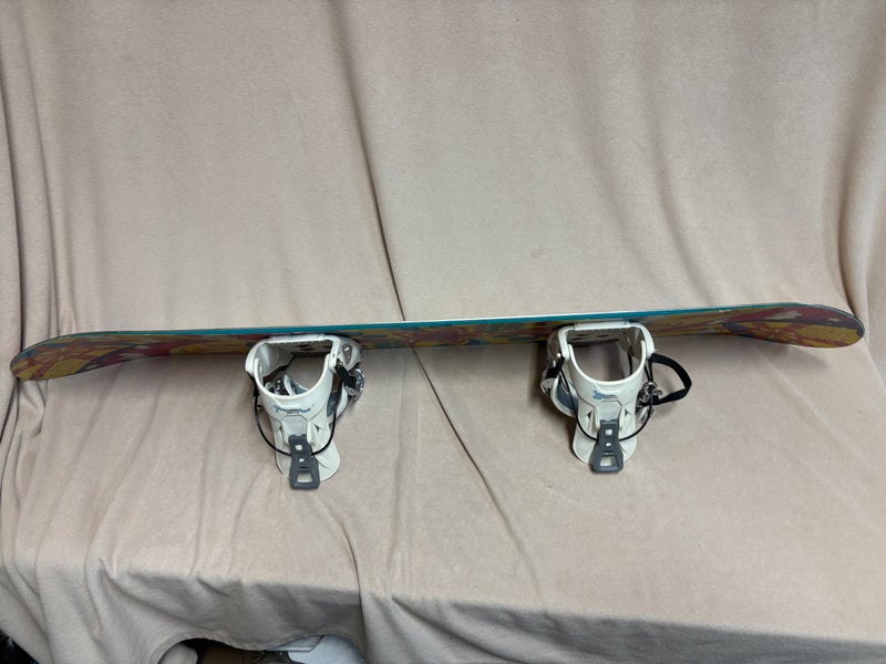 Burton Chicklet Snowboard With Bindings 130 cm (Used
