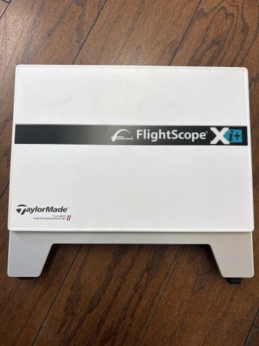 Flight Scope Xi + Launch Monitor