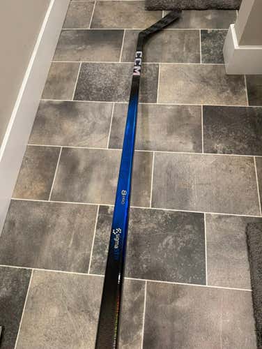 NEW Intermediate CCM JetSpeed Blue FT8 Pro Right Handed Hockey Stick P29 55 Flex (New)
