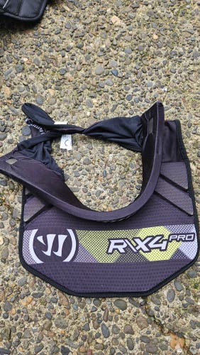 Warrior Ritual X4 Pro Goalie Neck Protector