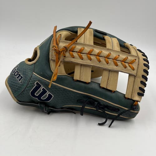 Wilson A2000 JR44 GM 12.75 Outfield Baseball Glove