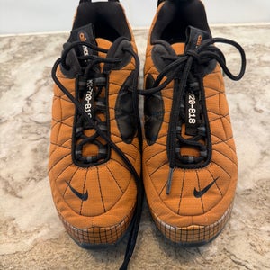 Men's 5Y (Big Kids / Youth) Youth Nike Air Max 270 Shoes (Used)