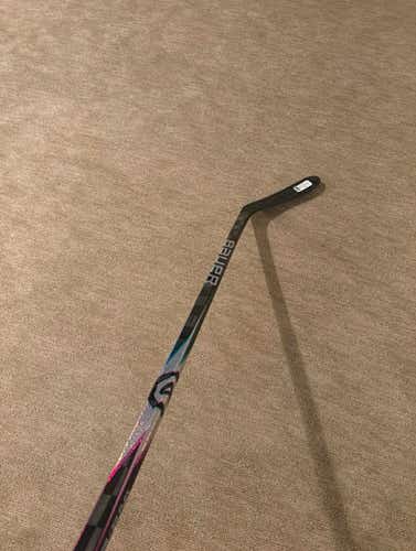 NEW Intermediate Bauer Proto2 Right Hand Hockey Stick P28 65 Flex (New)