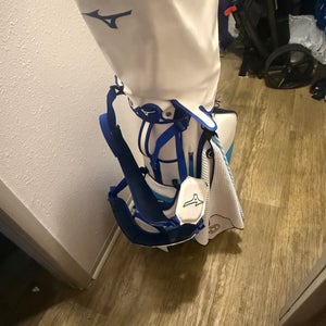 Mizuno 4 way tour stand bag