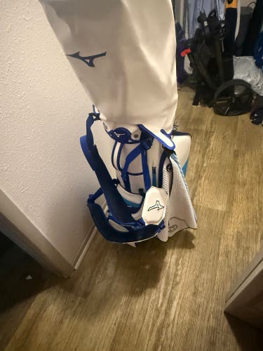 Mizuno 4 way tour stand bag
