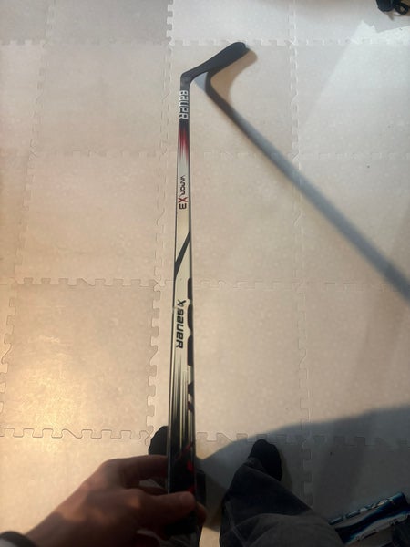Intermediate Bauer Vapor X3 Right Handed Hockey Stick P92 65 Flex (Lightly Used)