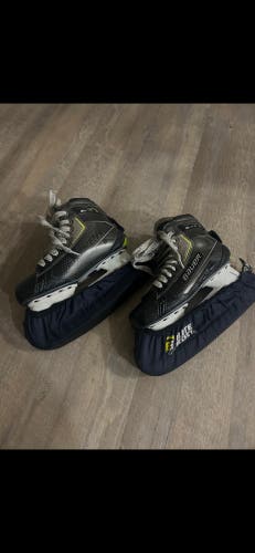 Bauer Hockey Skates 6.5 (Used)
