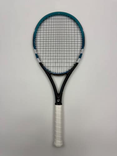 Babolat Soft Drive, 4 1/4 Very Good Condition