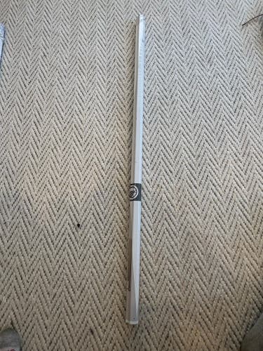 Adult Maverik Charger Shaft (Used)