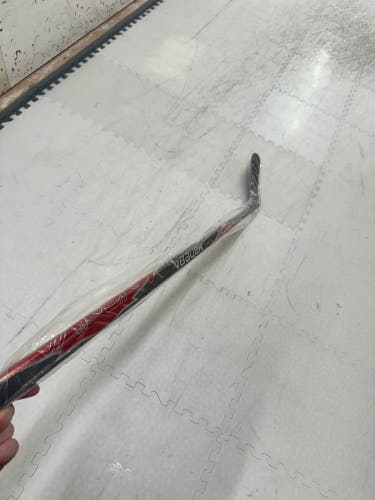 Senior Bauer Vapor Flylite Left Hand Hockey Stick P92 65 Flex (New)