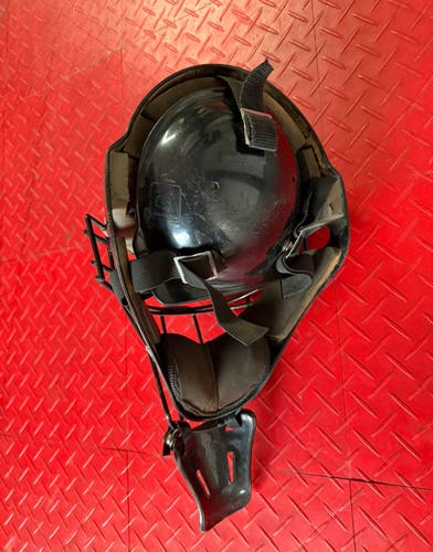 Red Catcher's Set (Used)