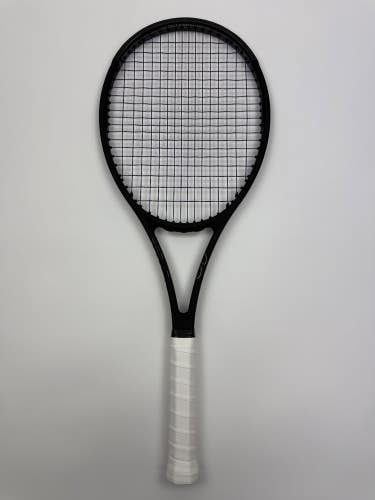 Wilson Pro Staff RF97 V13, 4 3/8 Excellent 9/10