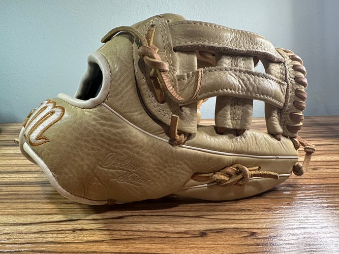 Marucci Oxbow RH Baseball Glove 12" (Used)