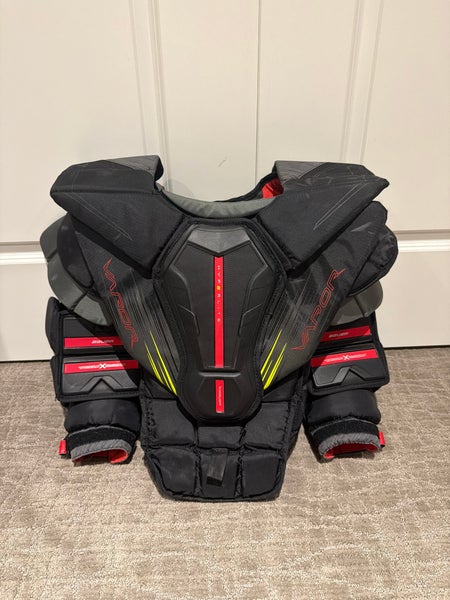Large Bauer Vapor Hyperlite 2 Goalie Chest Protector (Used)