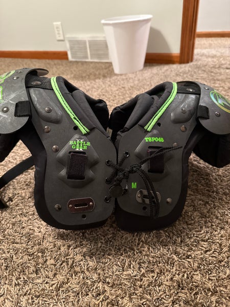 Medium Youth Shoulder Pads (Used)