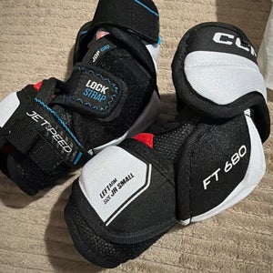 Junior Small CCM JetSpeed FT680 Elbow Pads (Used)