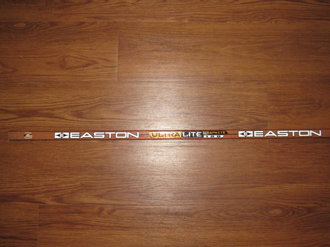 Easton Ultra Lite Hockey Graphite Stick Shaft (Standard Fit) Pro Stock (Used)