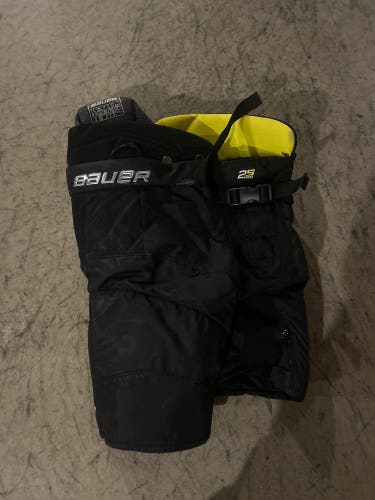 Boys, Junior XL Bauer Supreme 2S Pro Hockey Pants (New)