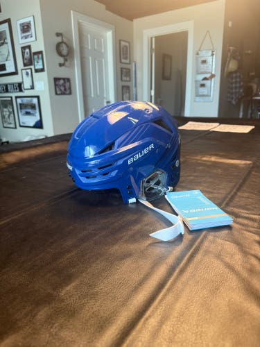Large Bauer Re-Akt 85 Helmet Pro Stock (New)