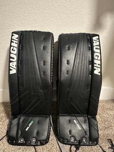 24" Vaughn Ventus SLR2 Goalie Leg Pads (Used)