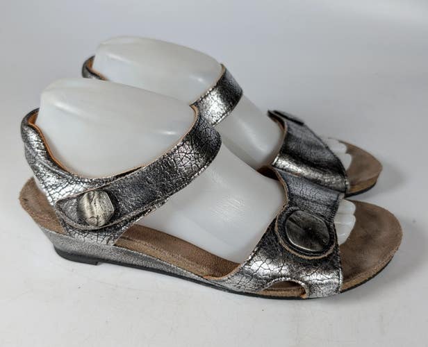 Taos Carousel Sandals Womens Size: 9 Silver Leather Wedge Ankle Strap Medallion