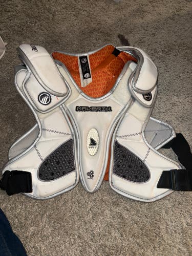 Medium Adult Maverik Rome Shoulder Pads (Used)