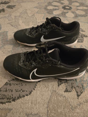 Black Men's Size M 9.5 (W 10.5) Nike (Used)