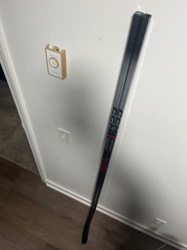 Senior CCM JetSpeed Team Right Handed Hockey Stick P29 95 Flex (Used)