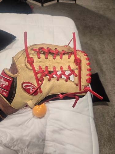 Rawlings RH Infield Gold Glove Elite Baseball Glove 11.5" (Relaced, and conditioned)