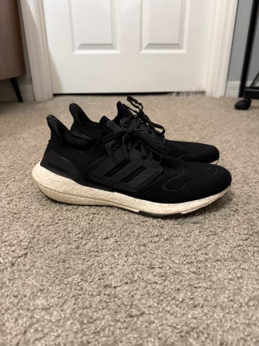 Black Men's Size M 11.0 (W 12.0) Adult Adidas Ultraboost Shoes (Used)