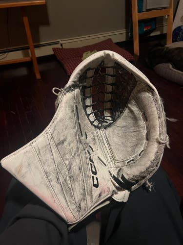 2024 CCM Axis XF Pro Regular (Used)