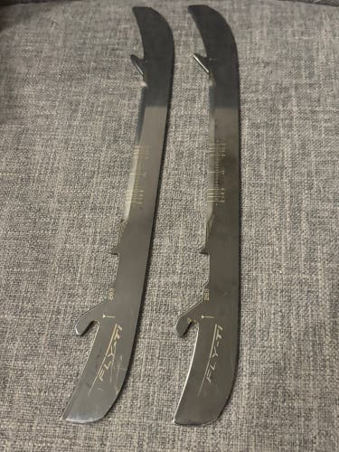 Bauer Fly Ti Hockey Steel Runners Size 263