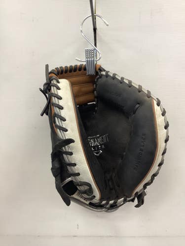 Used Easton TOURNAMENT ELITE BB/SB Catchers RH Throw Black 32 1/2" 11851-S000045774