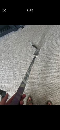Senior CCM Extreme Flex 5 Prolite Regular Goalie Stick 25" Paddle (Used)