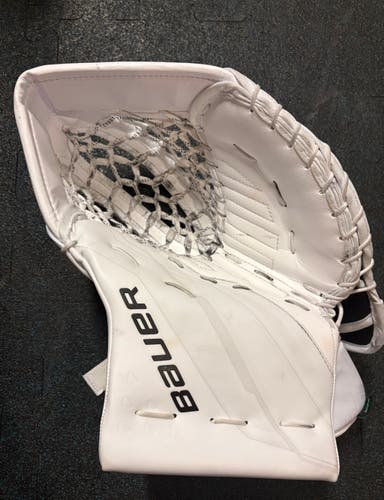 Bauer Supreme Shadow Regular  used 5-6 times