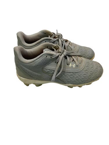 Used Under Armour GREY AND WHITE CLEATS BB/SB Cleats Grey Junior 04.5 11347-S000267596
