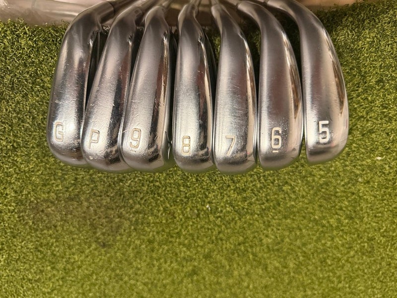 Mizuno JPX 923 Hot Metal 5-GW Iron Set, Recoil ESX 460 Regular Flex, RH