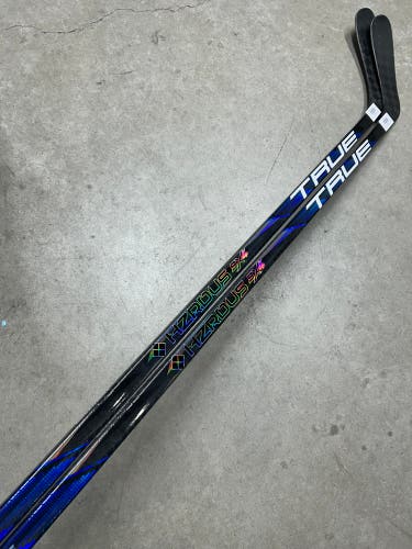 2 PACK 80 Flex P90TM Senior True Hzrdus 9x4 Left Hand Hockey Stick Pro Stock (New)