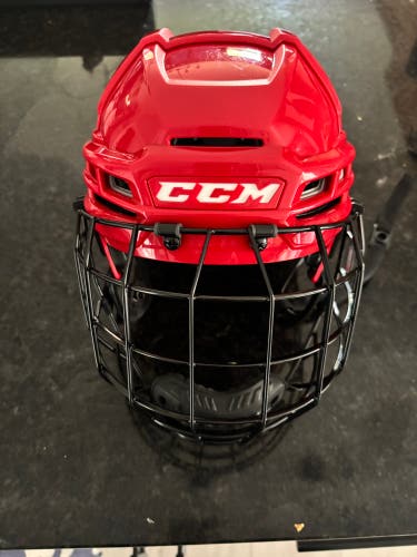 Large CCM Tacks 910 Helmet (Used)