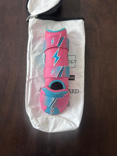 Max Clark Bruce Bolt Youth Leg Guard (Used)