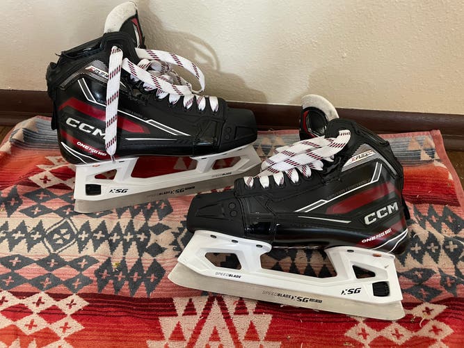 Black 2023 CCM JetSpeed Hockey Skates Regular Width Size 4.5 (New)