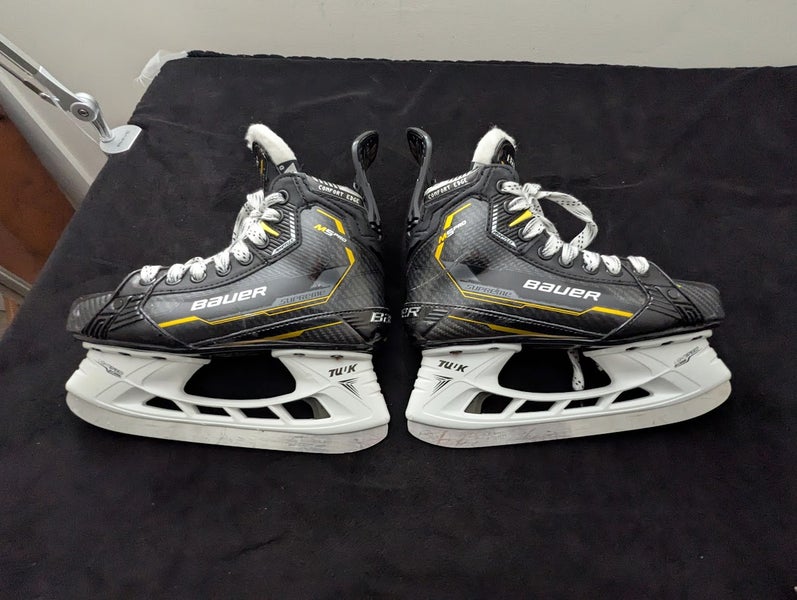 Used Bauer Supreme M5 Pro Hockey Skates Size 3.5 D Two Pairs of Step Steel Runners